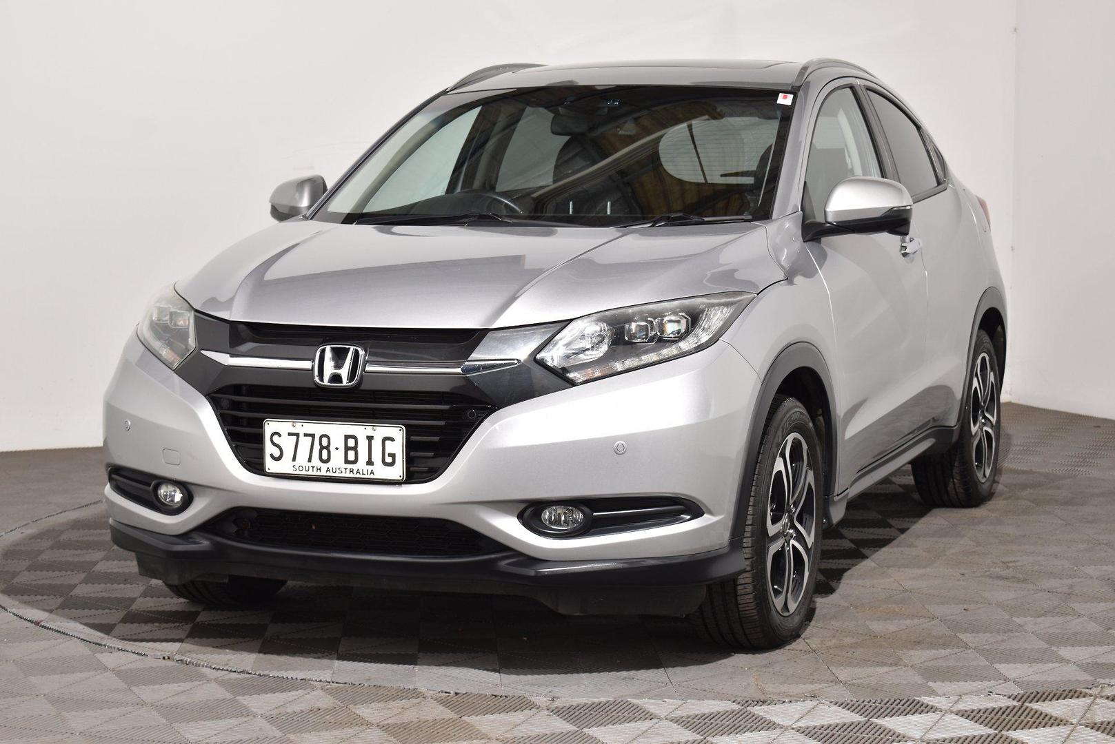 2015 Honda HR-V VTiL — photo 14