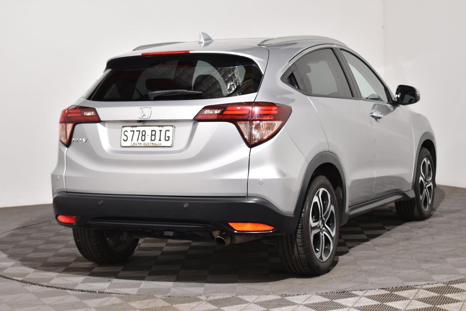 2015 Honda HR-V VTiL — photo 15