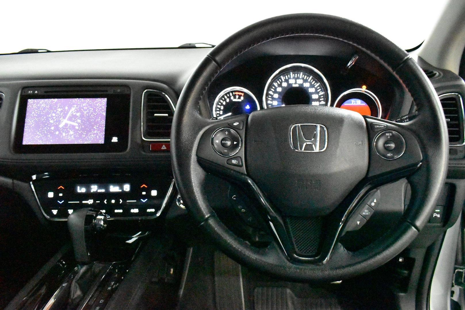 2015 Honda HR-V VTiL — photo 5