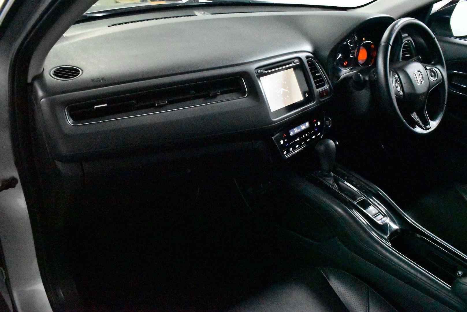 2015 Honda HR-V VTiL — photo 6