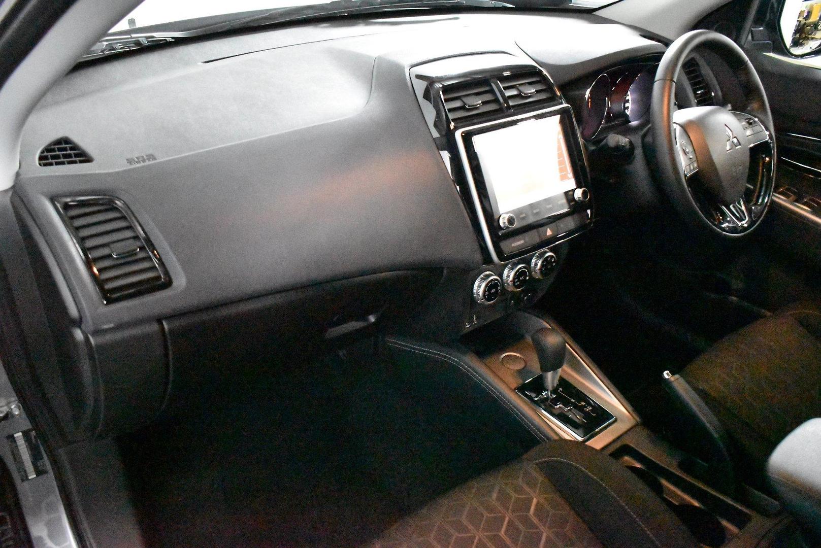 2022 Mitsubishi ASX LS — photo 6