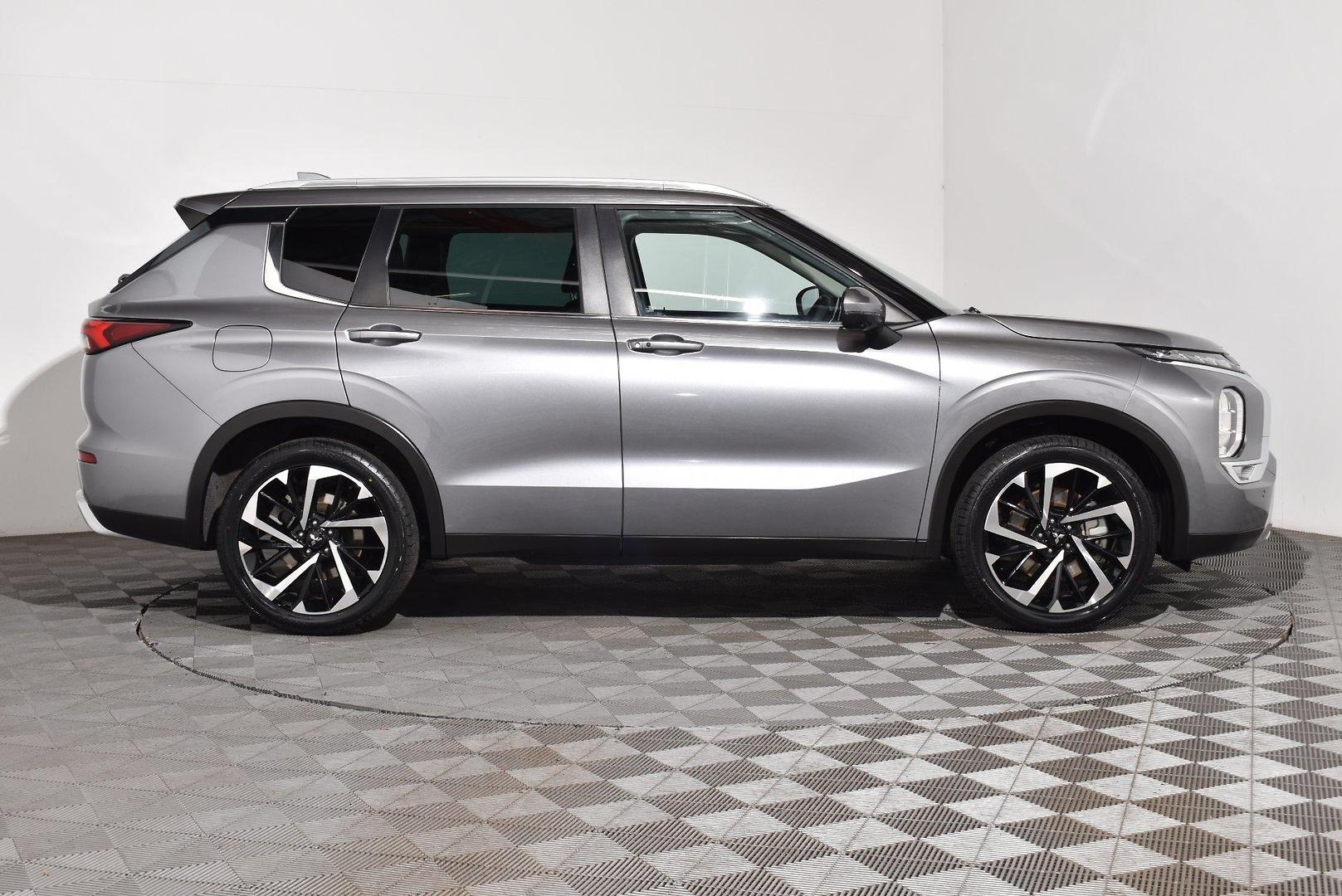 2023 Mitsubishi Outlander Aspire — photo 10