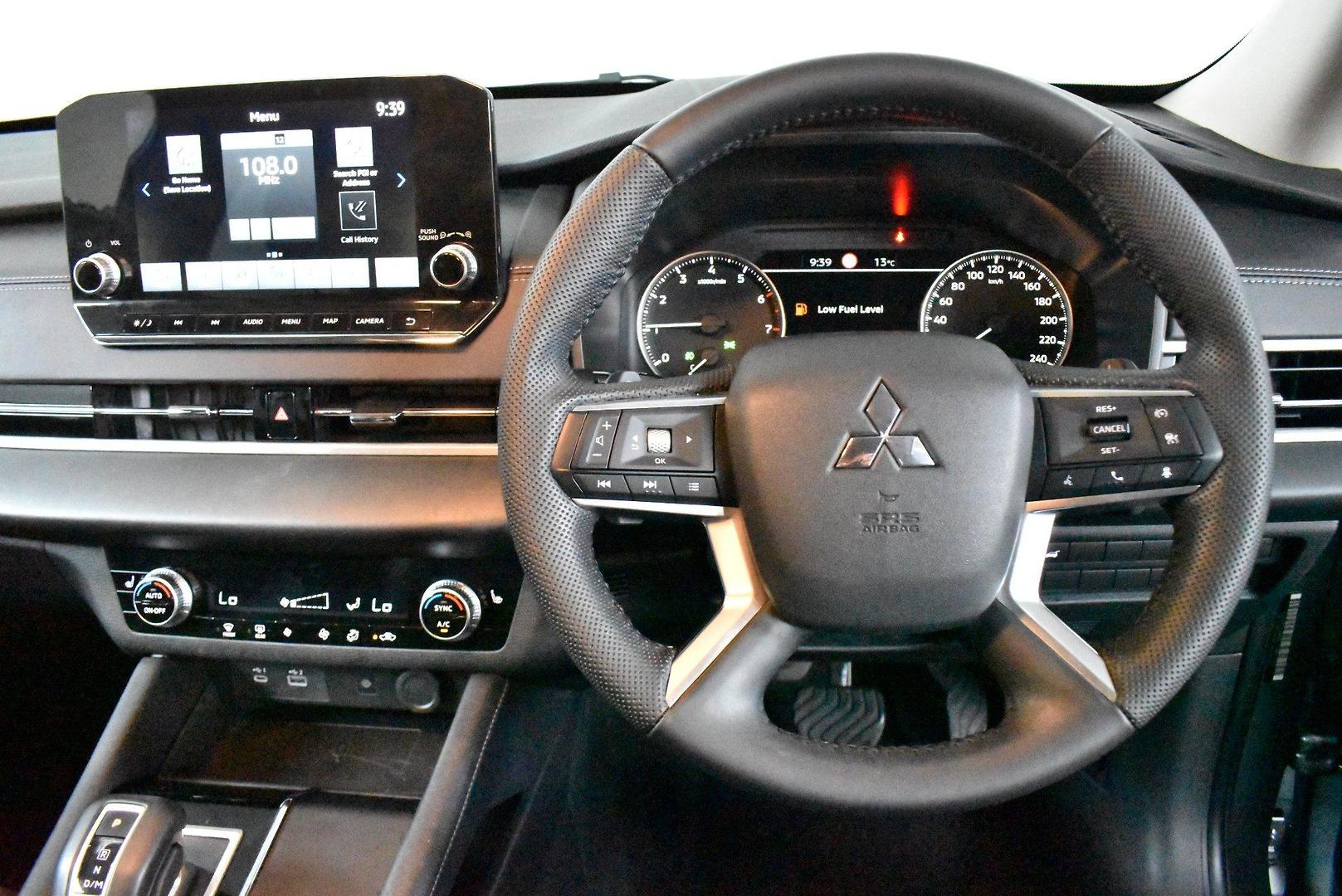 2023 Mitsubishi Outlander Aspire — photo 5