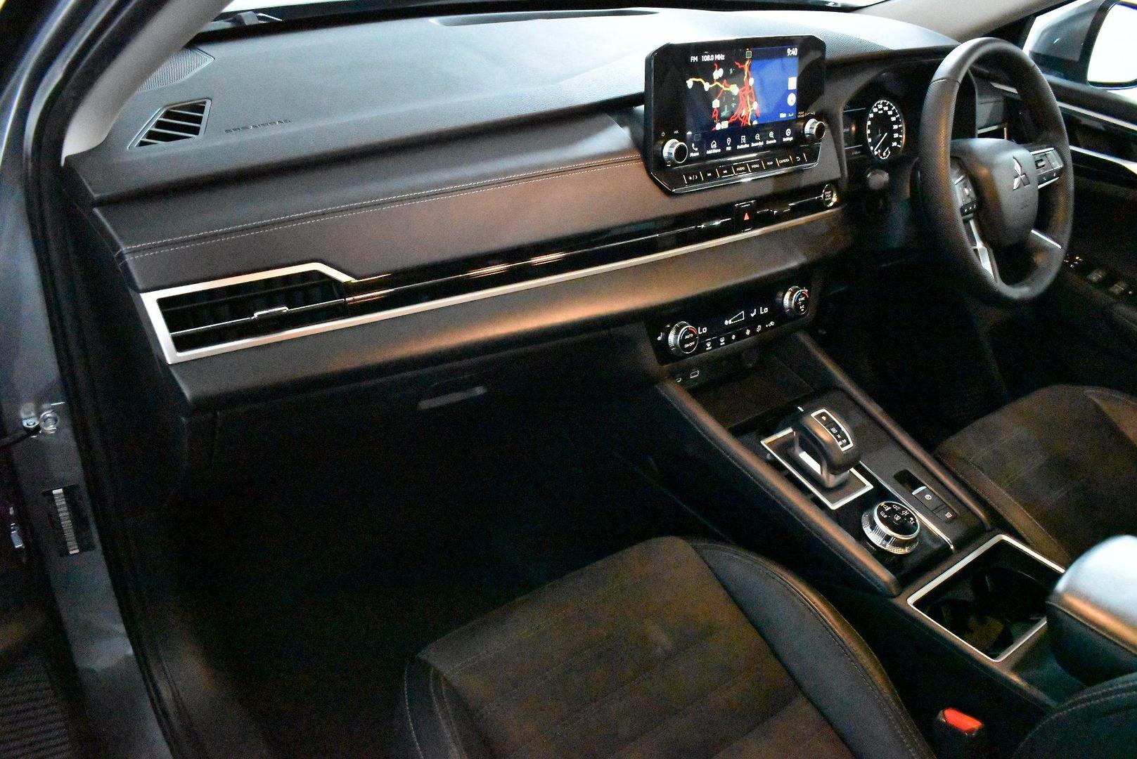 2023 Mitsubishi Outlander Aspire — photo 6