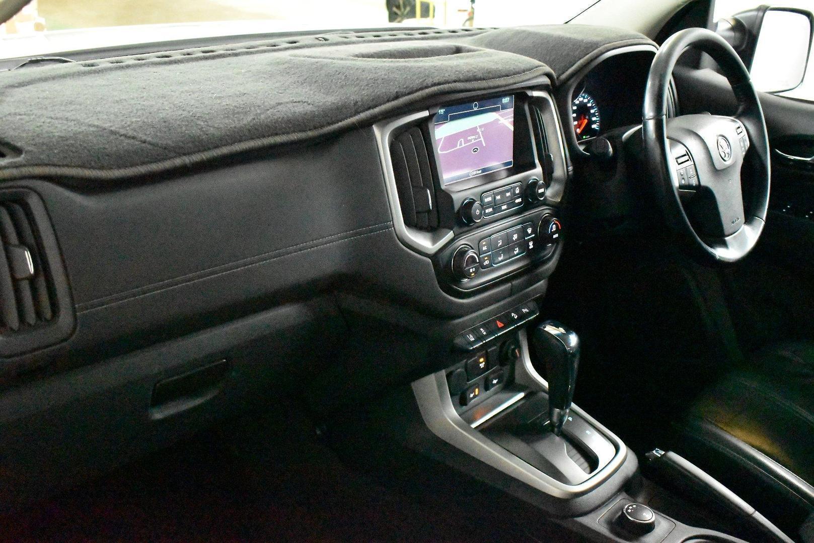 2017 Holden Trailblazer LTZ — photo 6