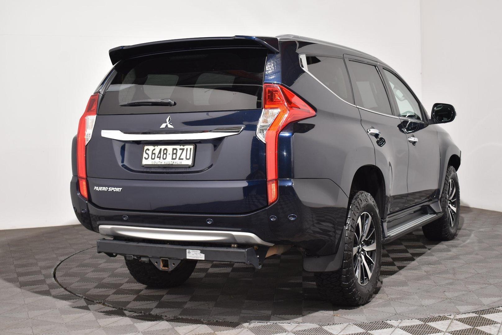 2018 Mitsubishi Pajero Sport Exceed — photo 13