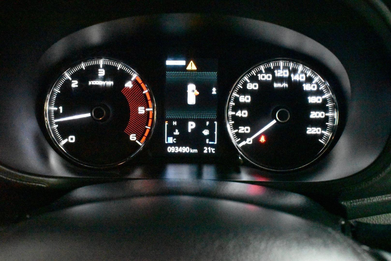 2018 Mitsubishi Pajero Sport Exceed — photo 23