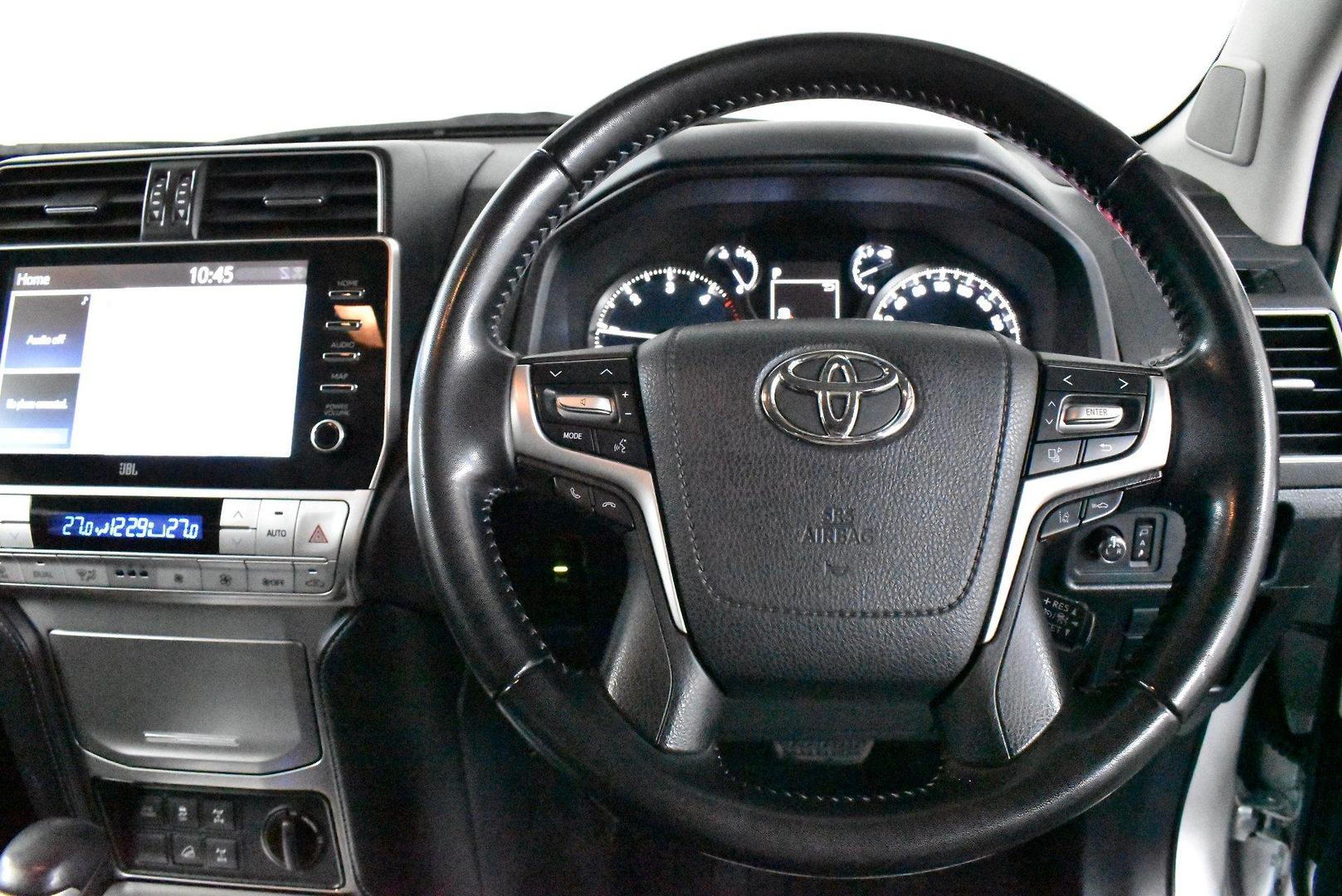 2021 Toyota Landcruiser Prado VX — photo 5
