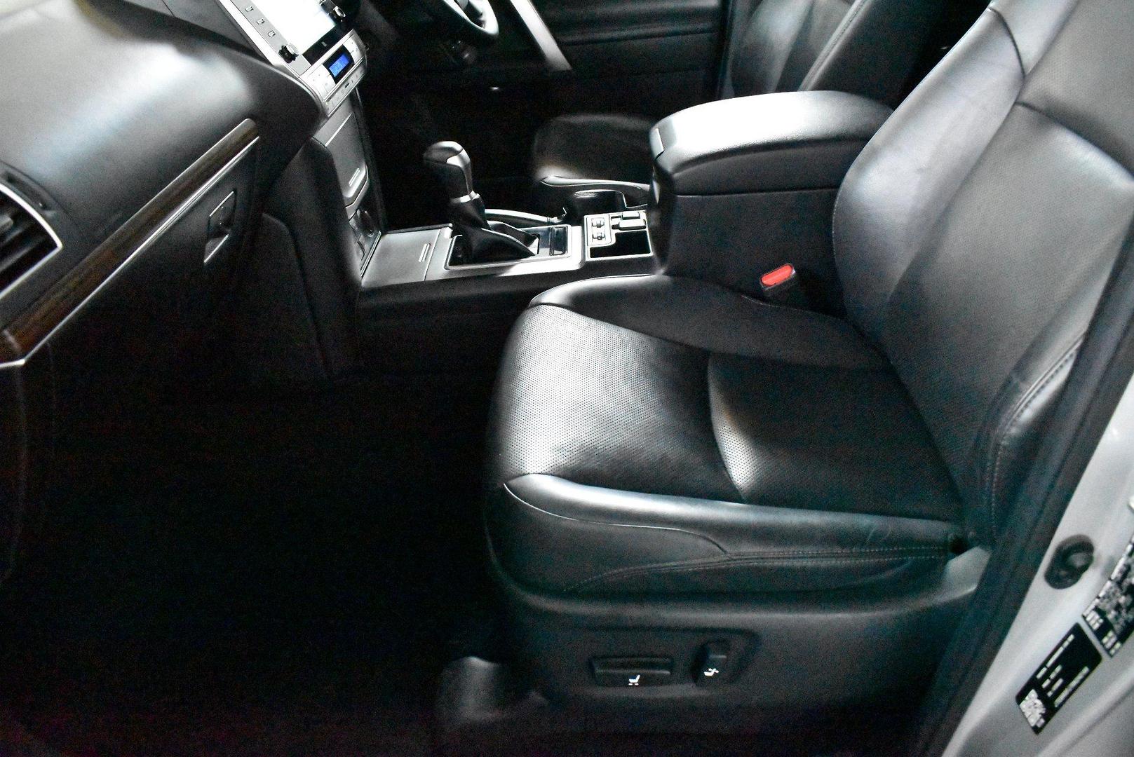 2021 Toyota Landcruiser Prado VX — photo 7