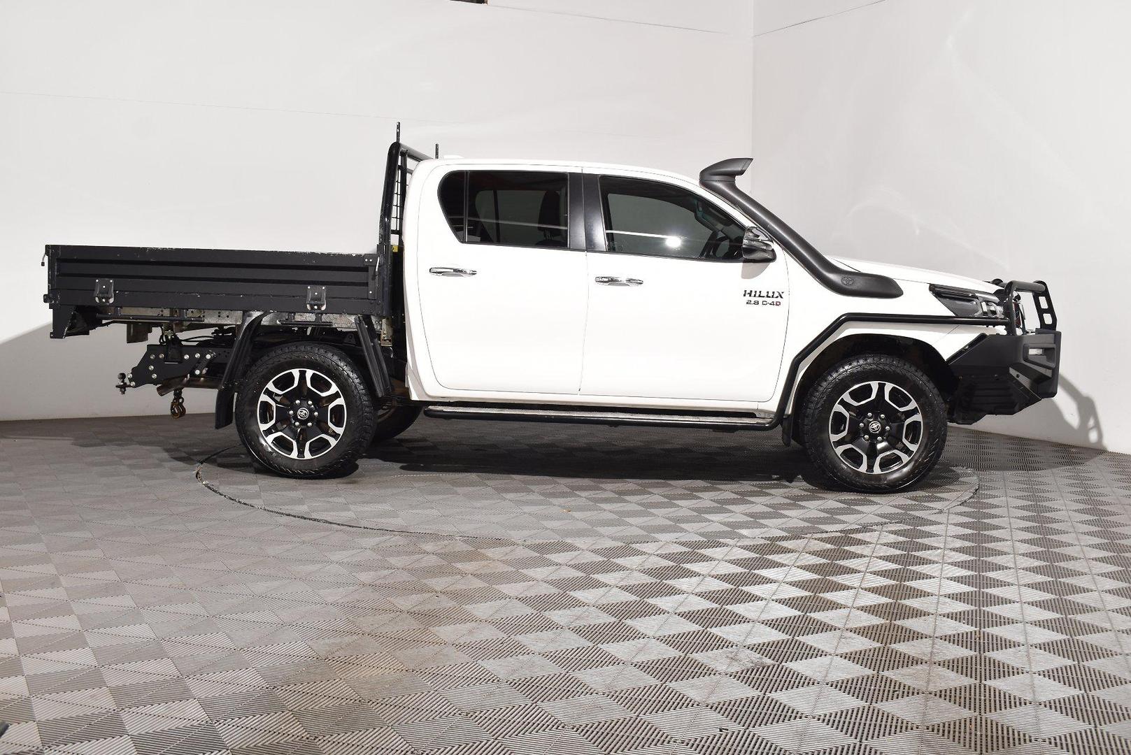 2022 Toyota Hilux SR5 — photo 10