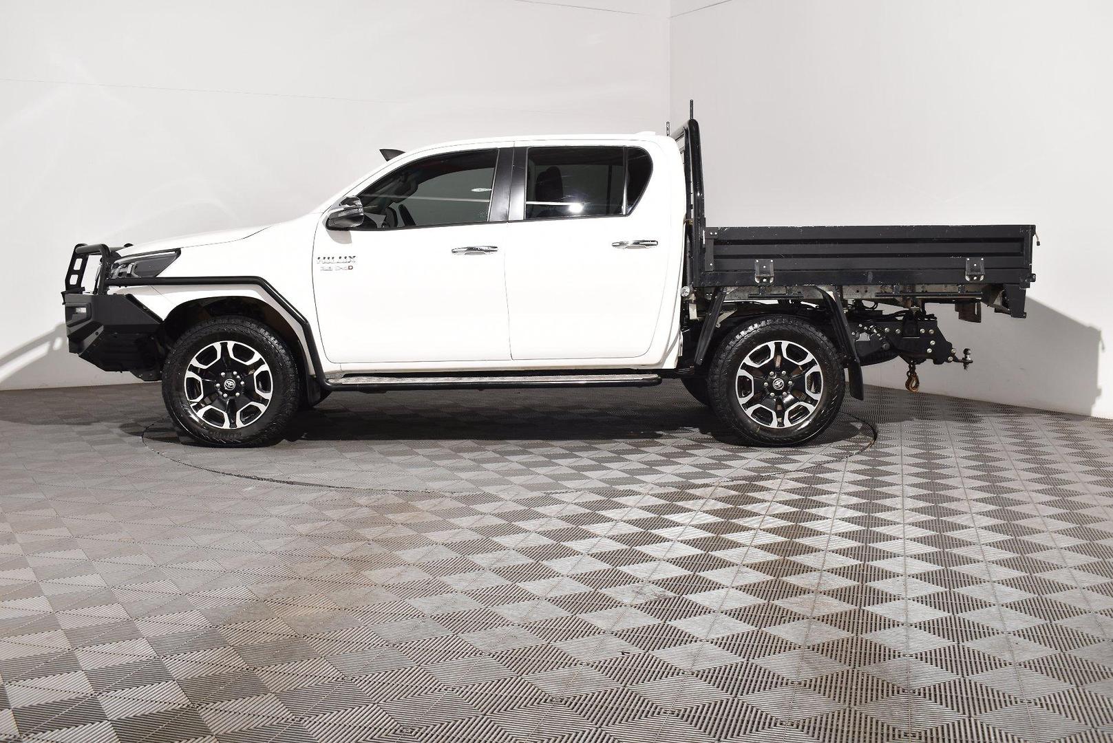 2022 Toyota Hilux SR5 — photo 11