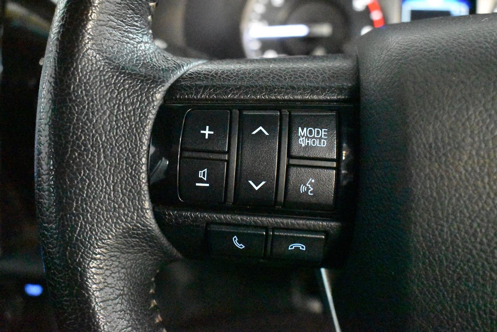 2022 Toyota Hilux SR5 — photo 20