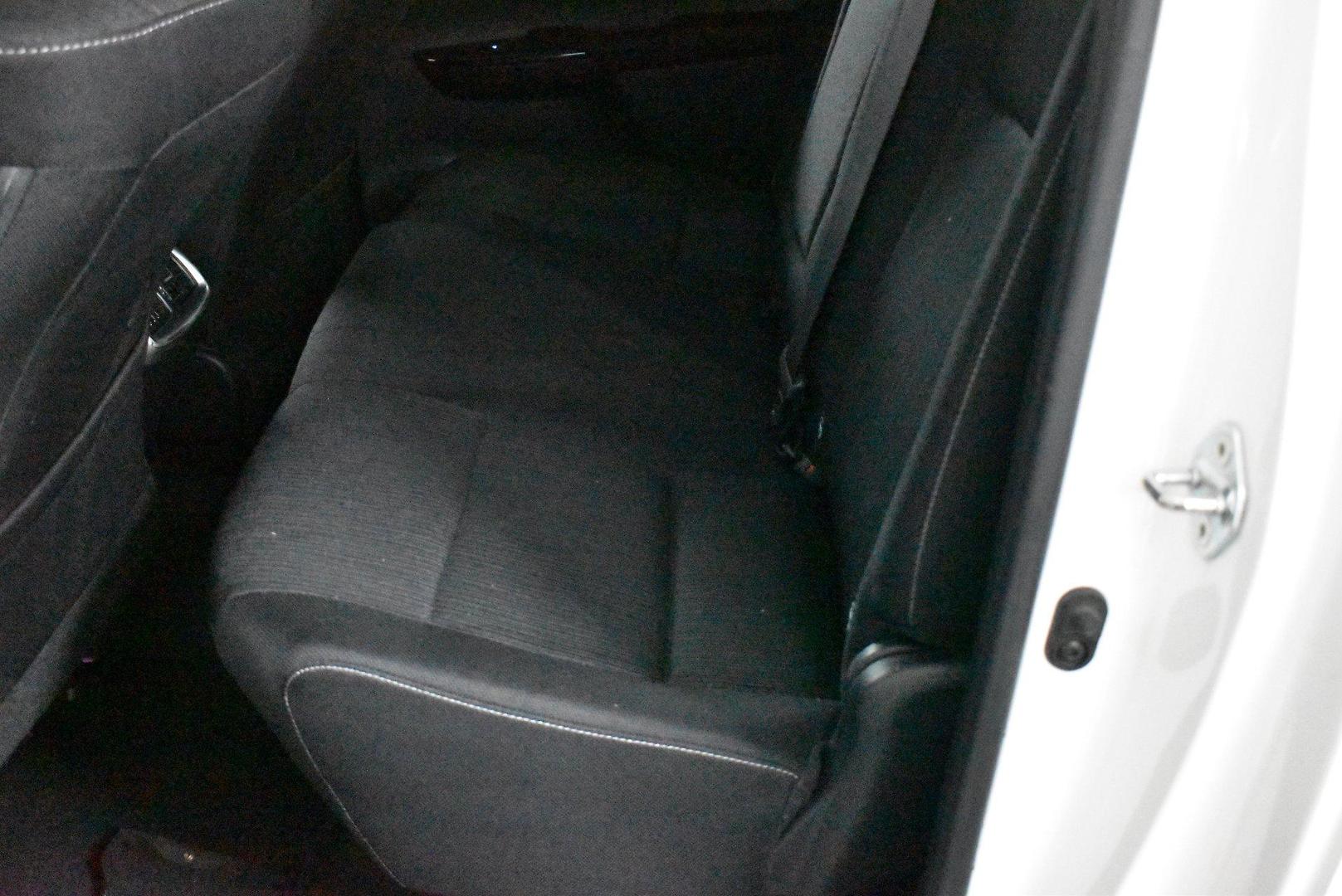 2022 Toyota Hilux SR5 — photo 8