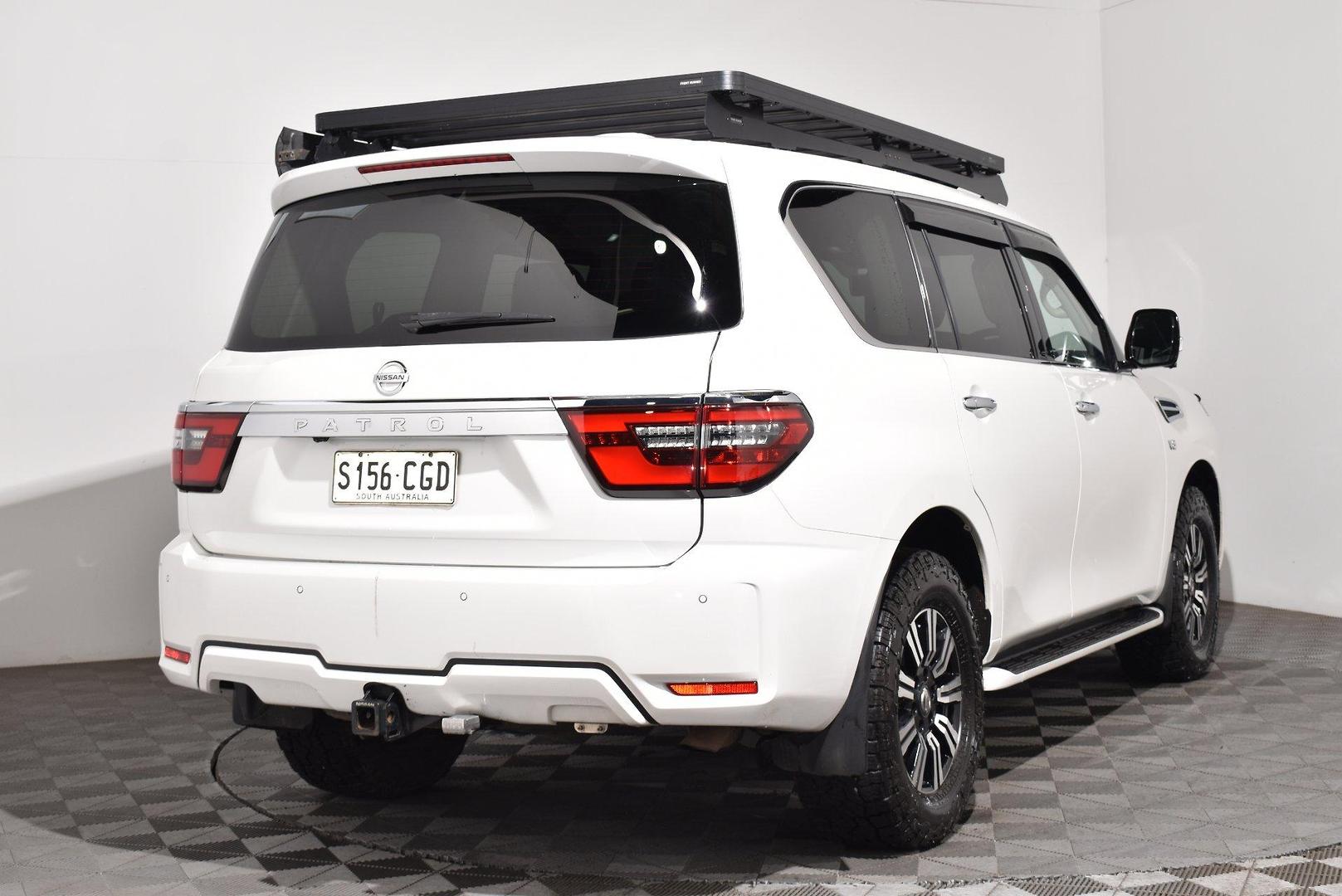2020 Nissan Patrol TiL — photo 14