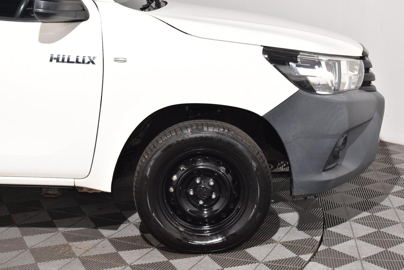 2021 Toyota Hilux Workmate — photo 16