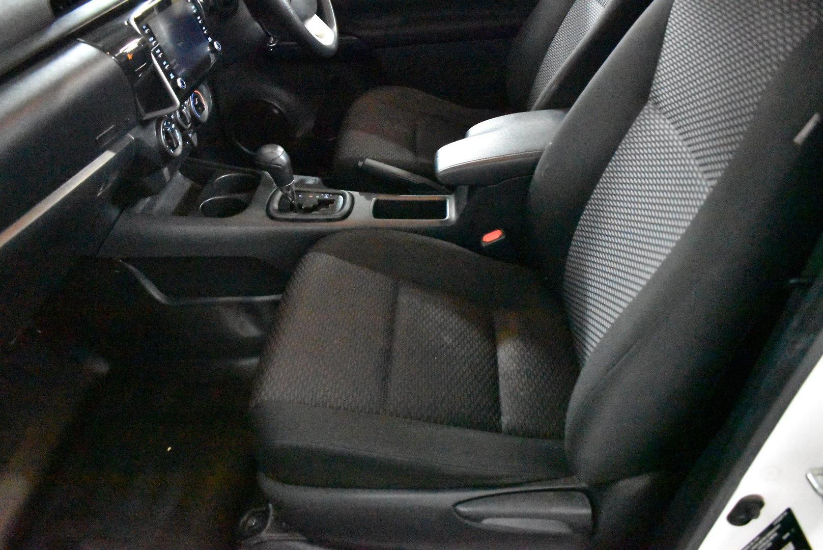 2021 Toyota Hilux Workmate — photo 7