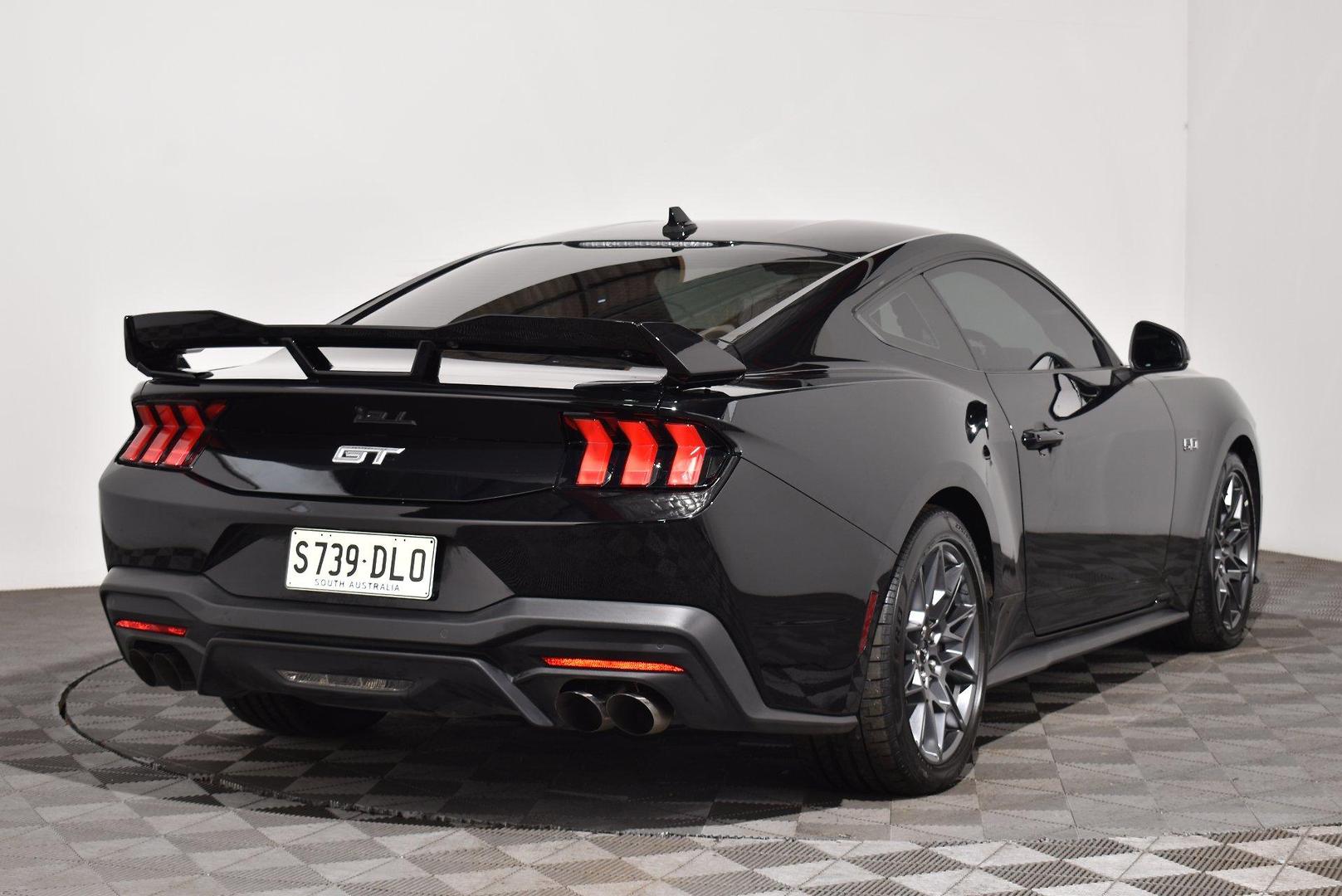2024 Ford Mustang GT — photo 14