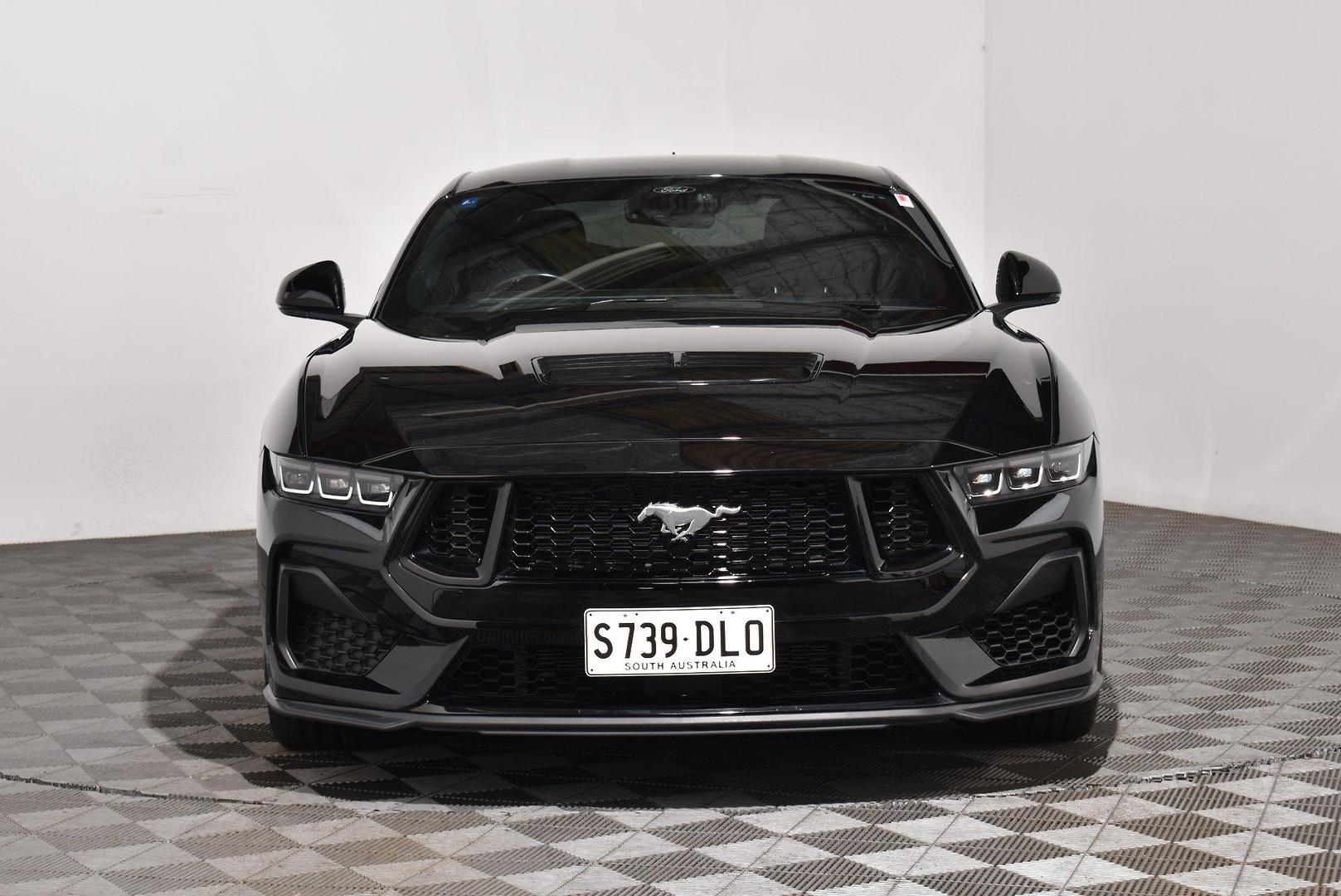 2024 Ford Mustang GT — photo 3