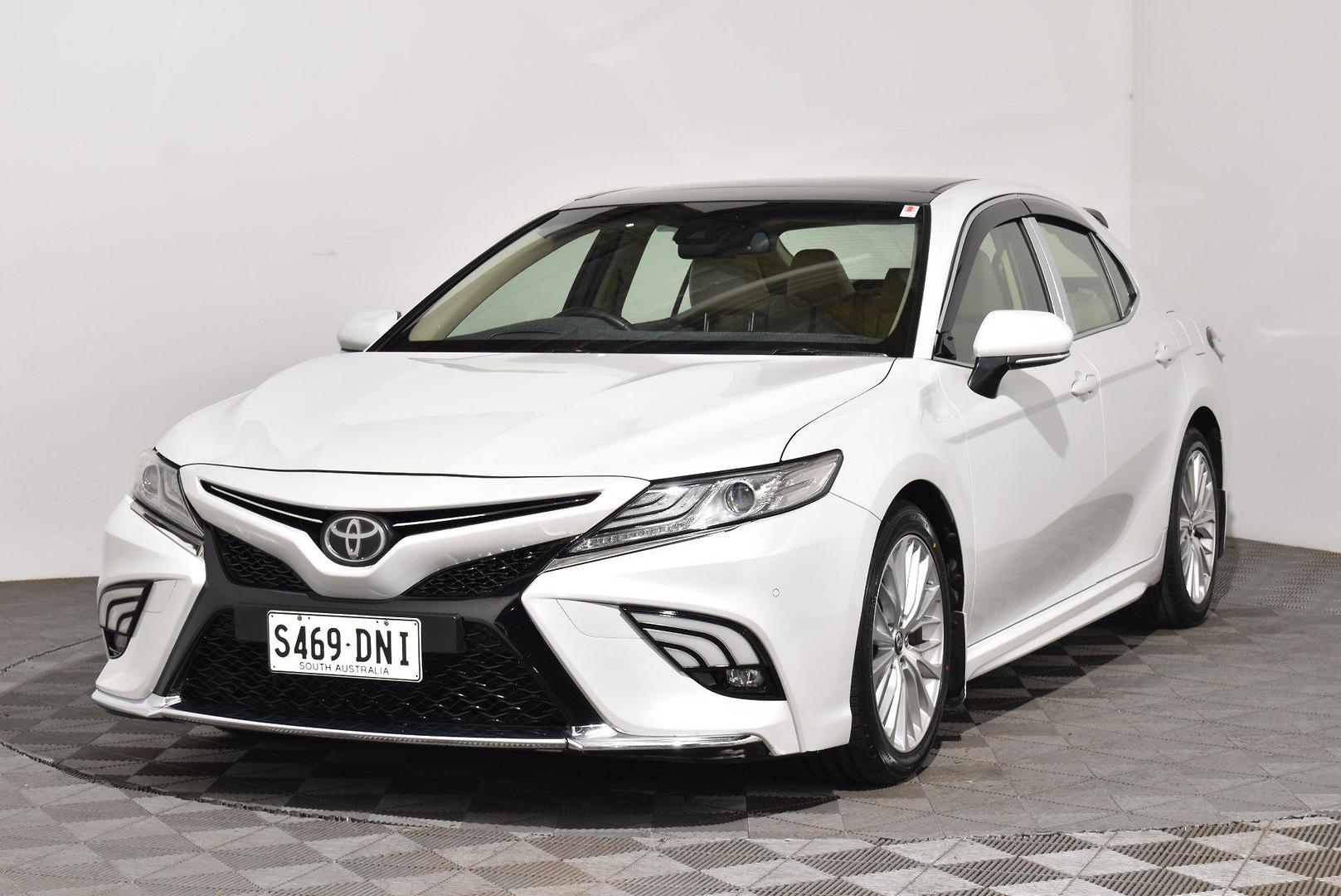 2018 Toyota Camry SL — photo 13