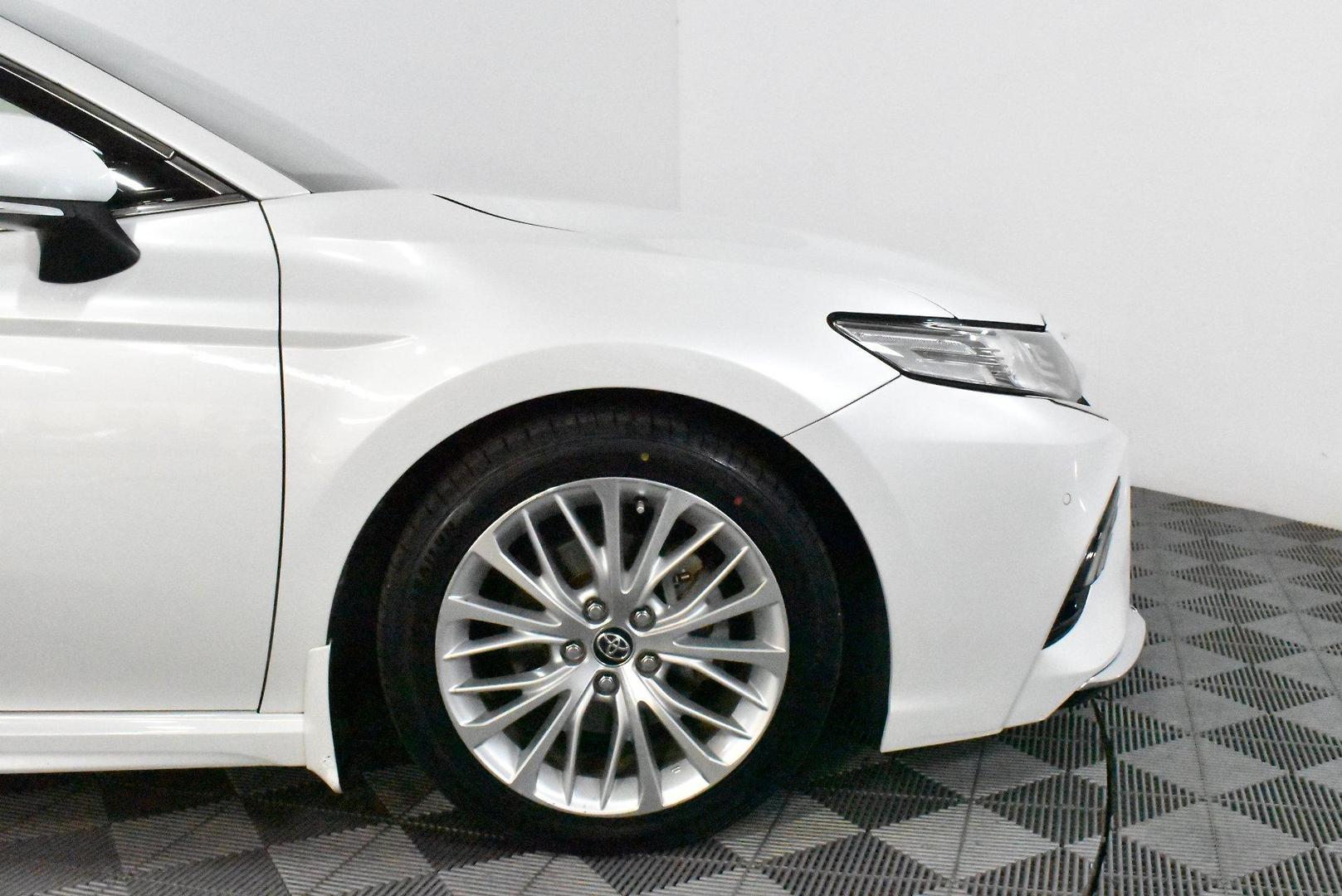 2018 Toyota Camry SL — photo 18