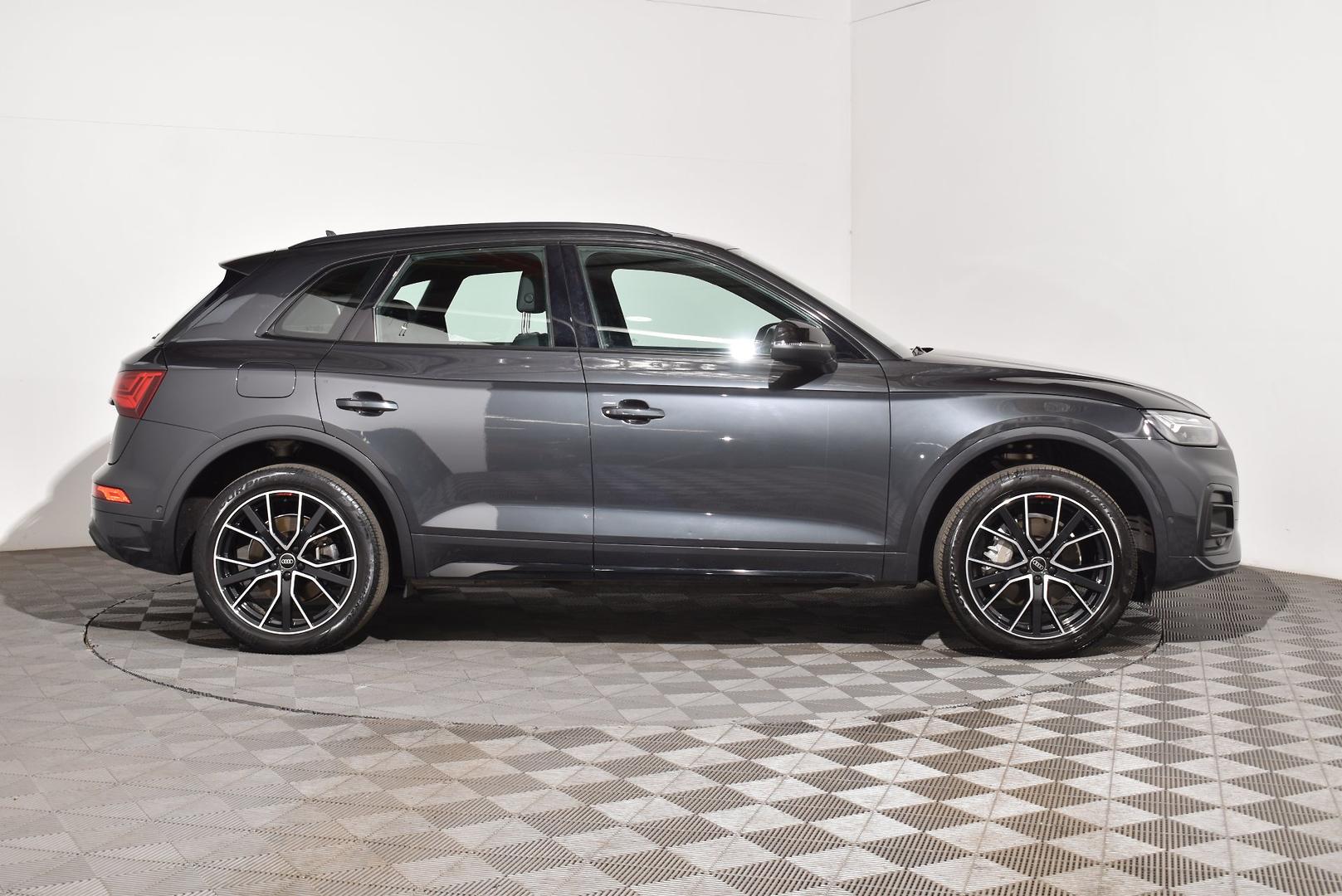 2022 Audi Q5 45 TFSI — photo 10