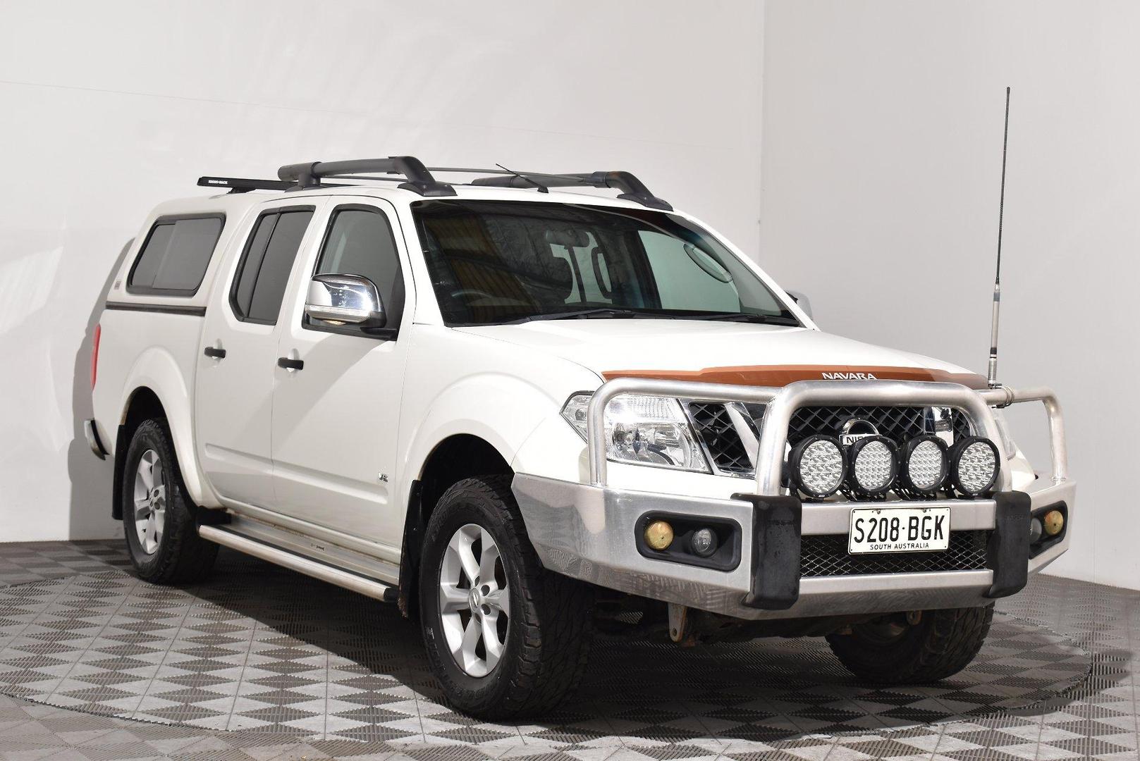 2011 Nissan Navara STX 550 — photo 1