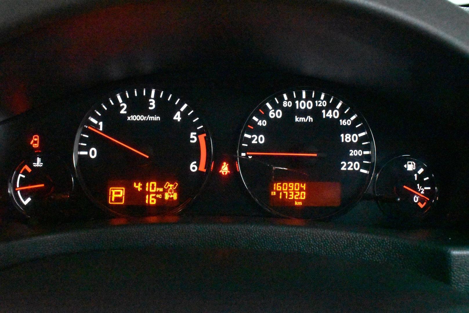 2011 Nissan Navara STX 550 — photo 23
