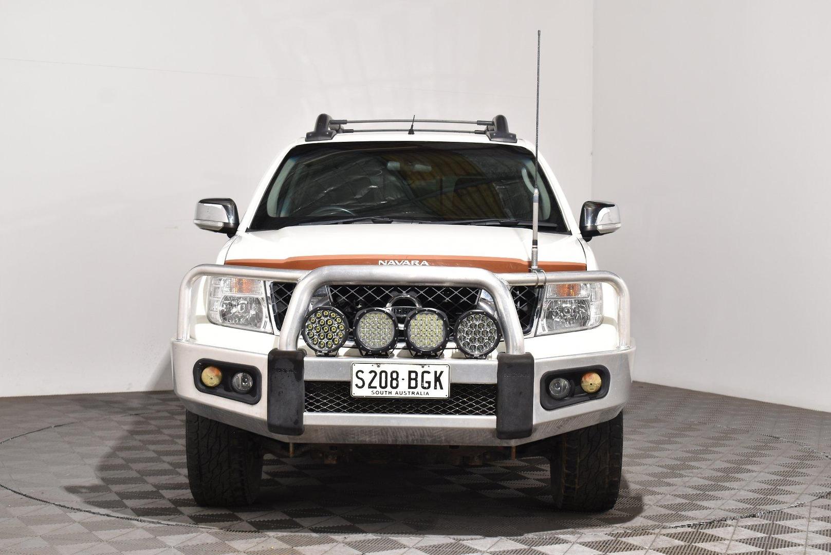 2011 Nissan Navara STX 550 — photo 3