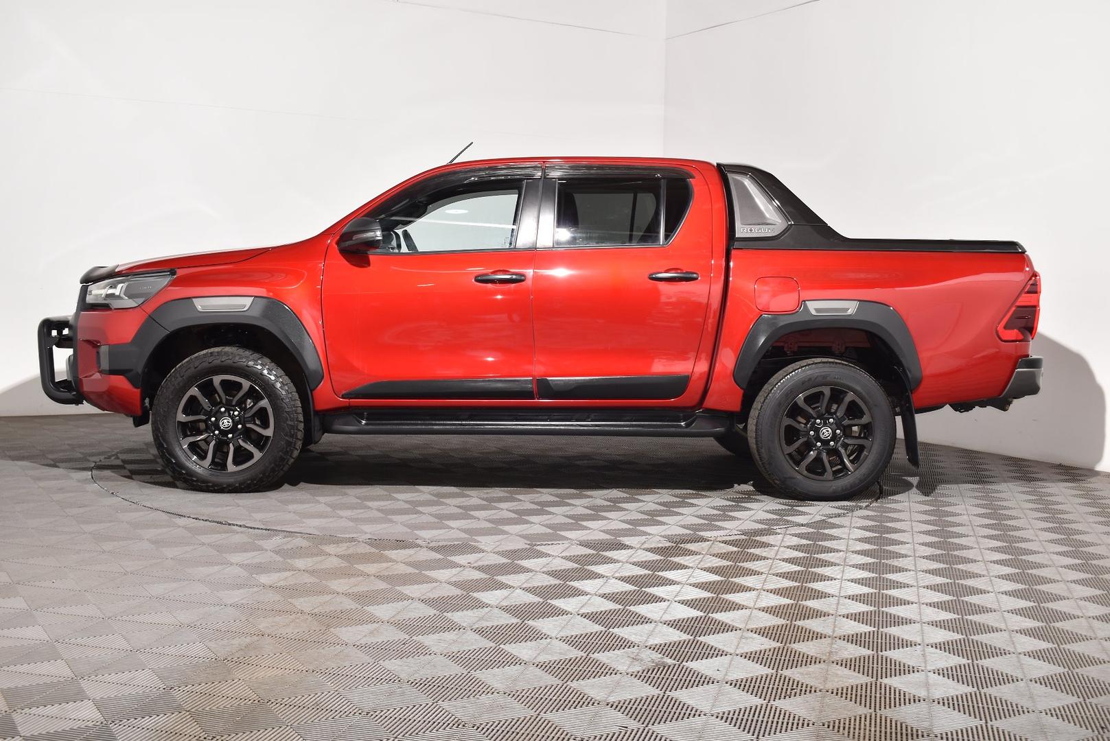 2021 Toyota Hilux Rogue — photo 11