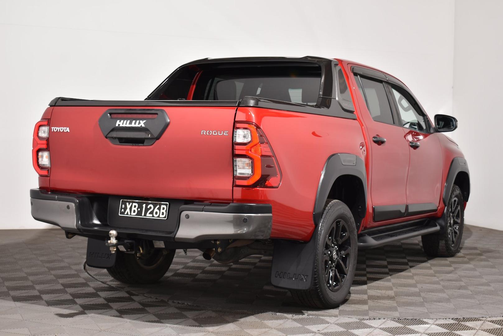 2021 Toyota Hilux Rogue — photo 14