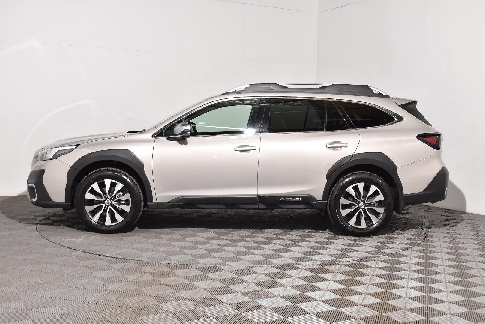 2024 Subaru Outback AWD Touring XT — photo 11