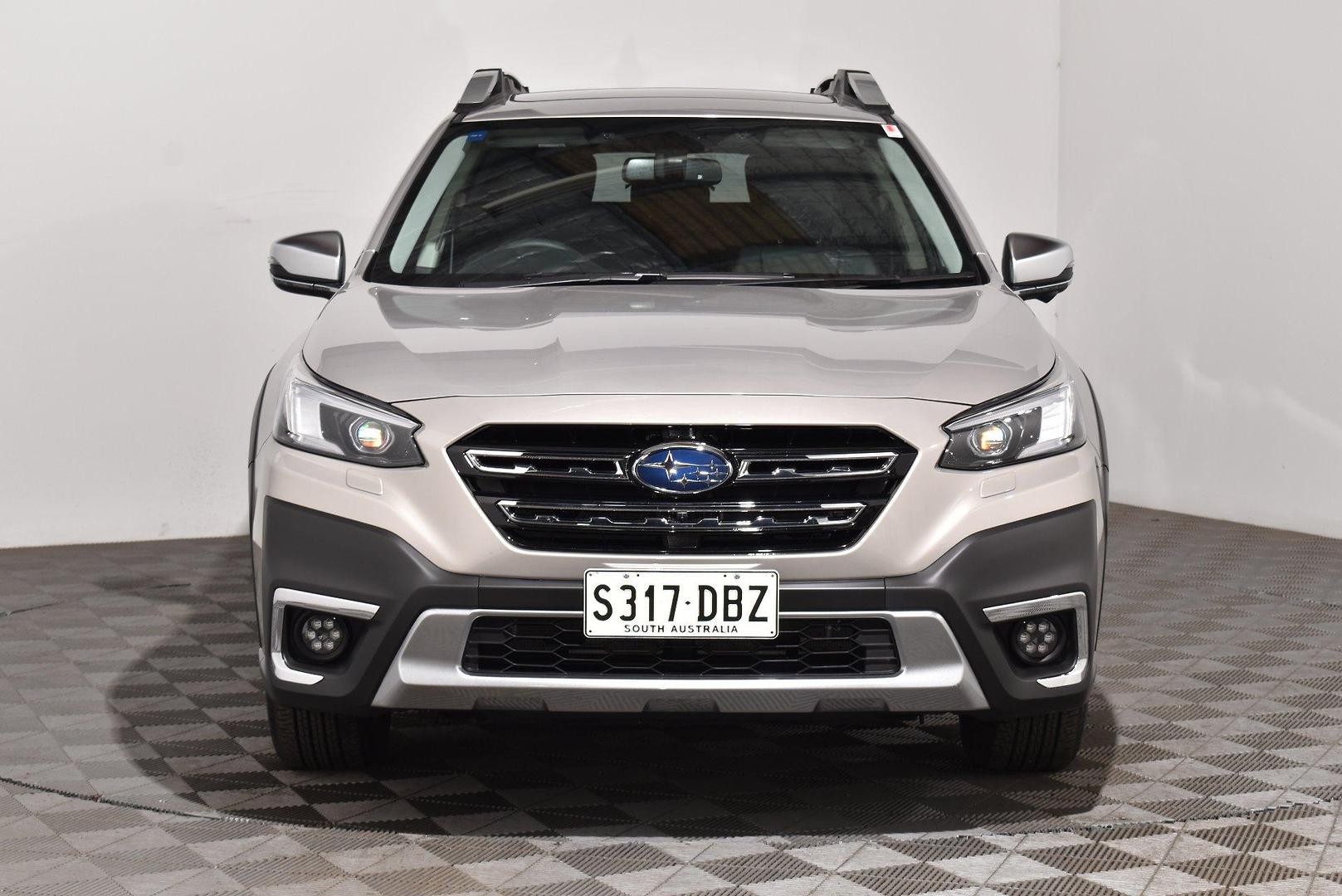 2024 Subaru Outback AWD Touring XT — photo 3