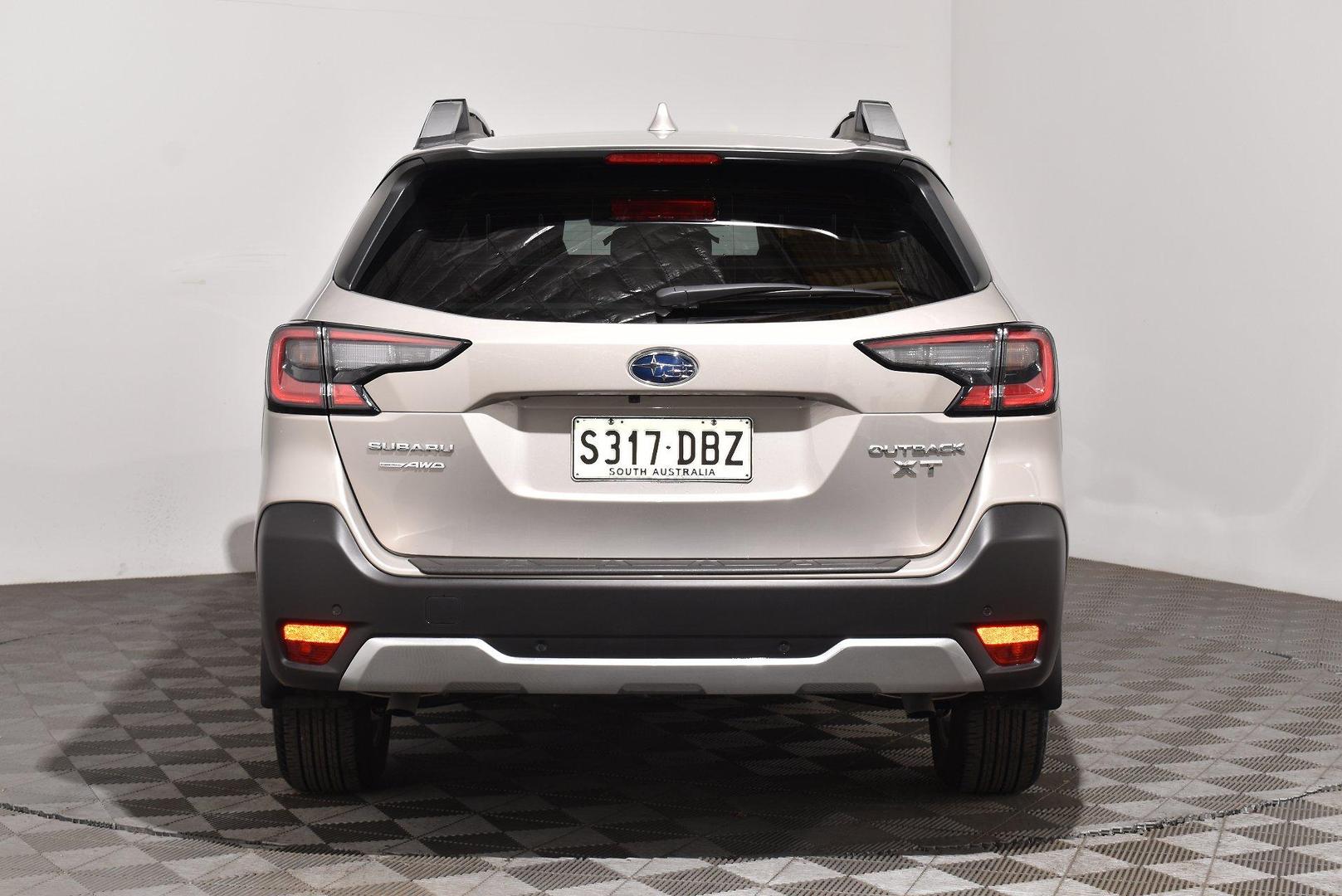 2024 Subaru Outback AWD Touring XT — photo 4