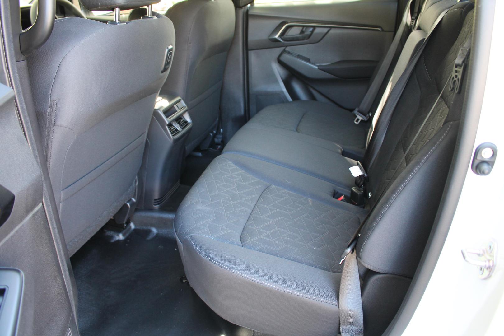 2025 Isuzu D-MAX XRIDER — photo 18