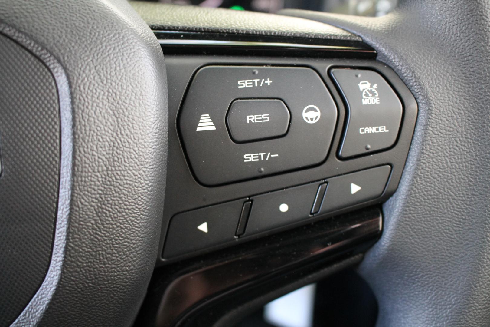 2025 Isuzu D-MAX XRIDER — photo 21