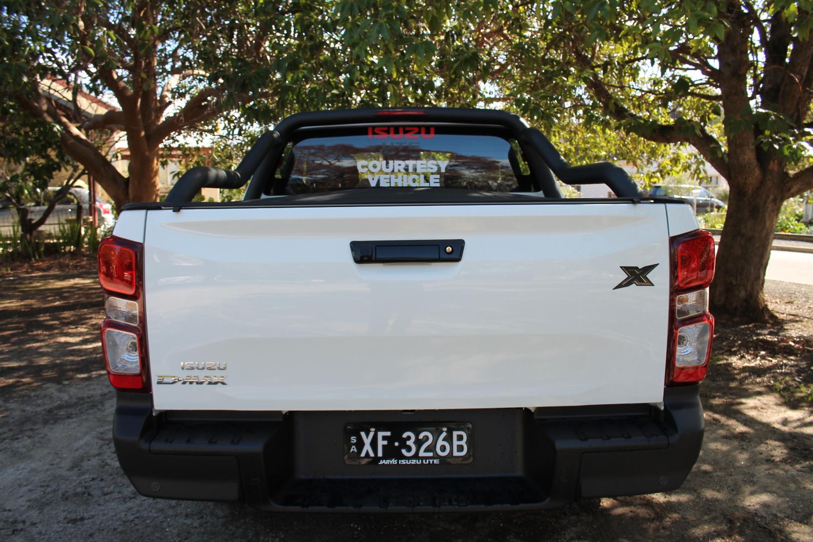 2025 Isuzu D-MAX XRIDER — photo 3