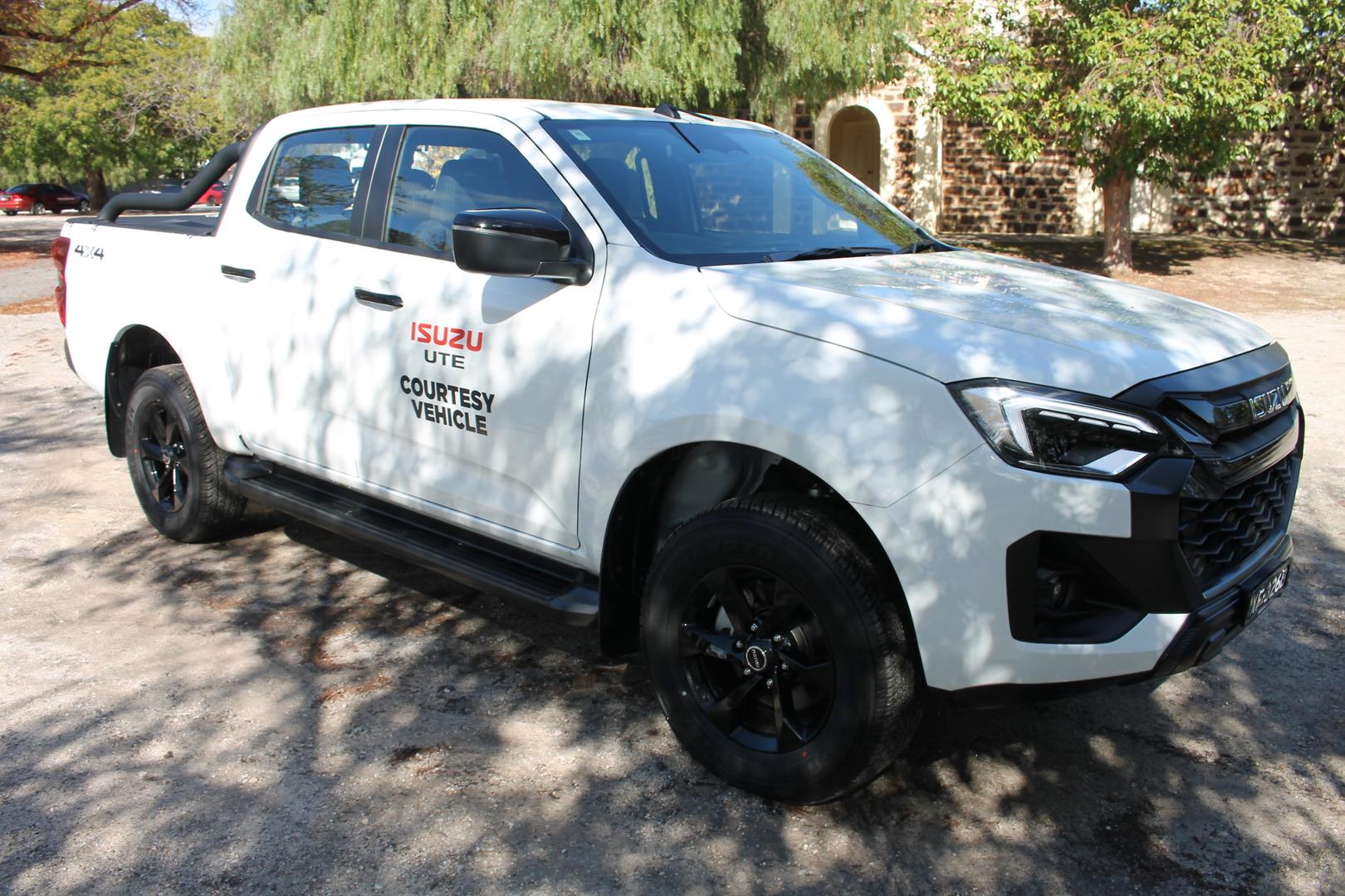 2025 Isuzu D-MAX XRIDER — photo 9