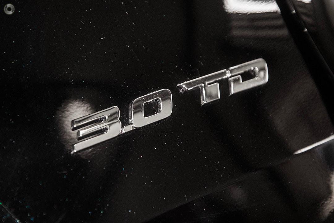 2025 Isuzu MU-X LST — photo 11