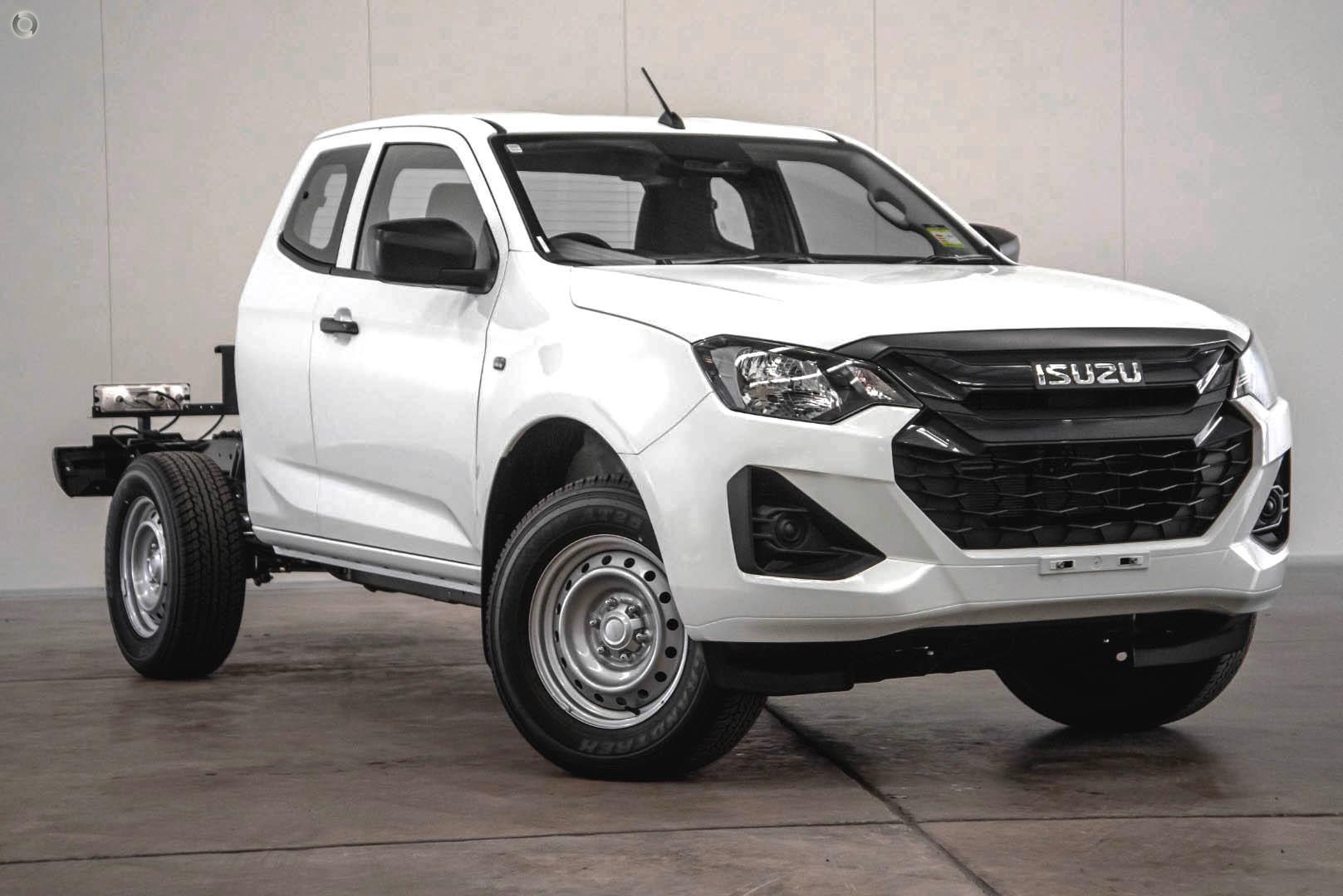 2026 Isuzu D-MAX SX — photo 1