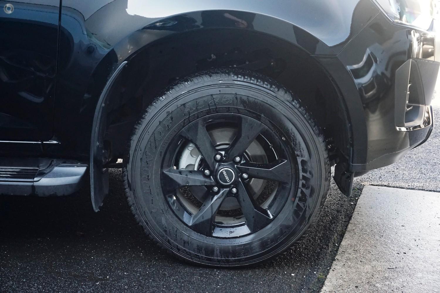 2026 Isuzu D-MAX XRIDER — photo 5