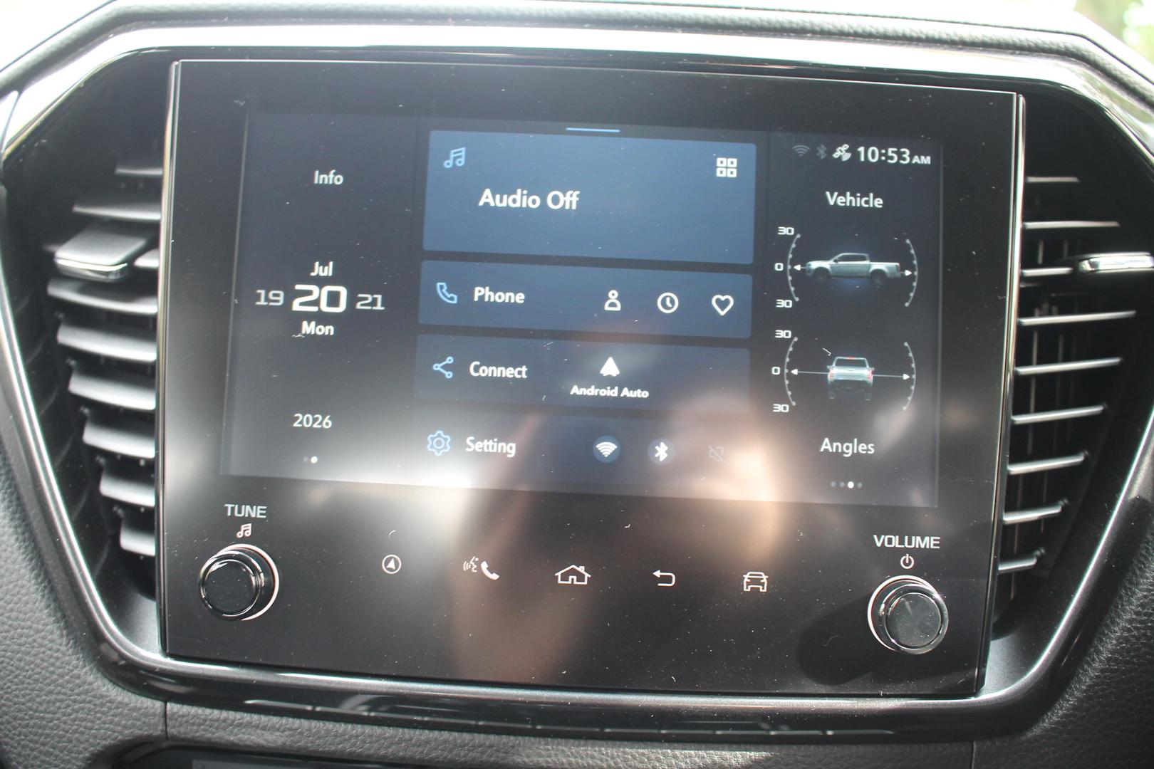 2025 Isuzu D-MAX BLADE — photo 13