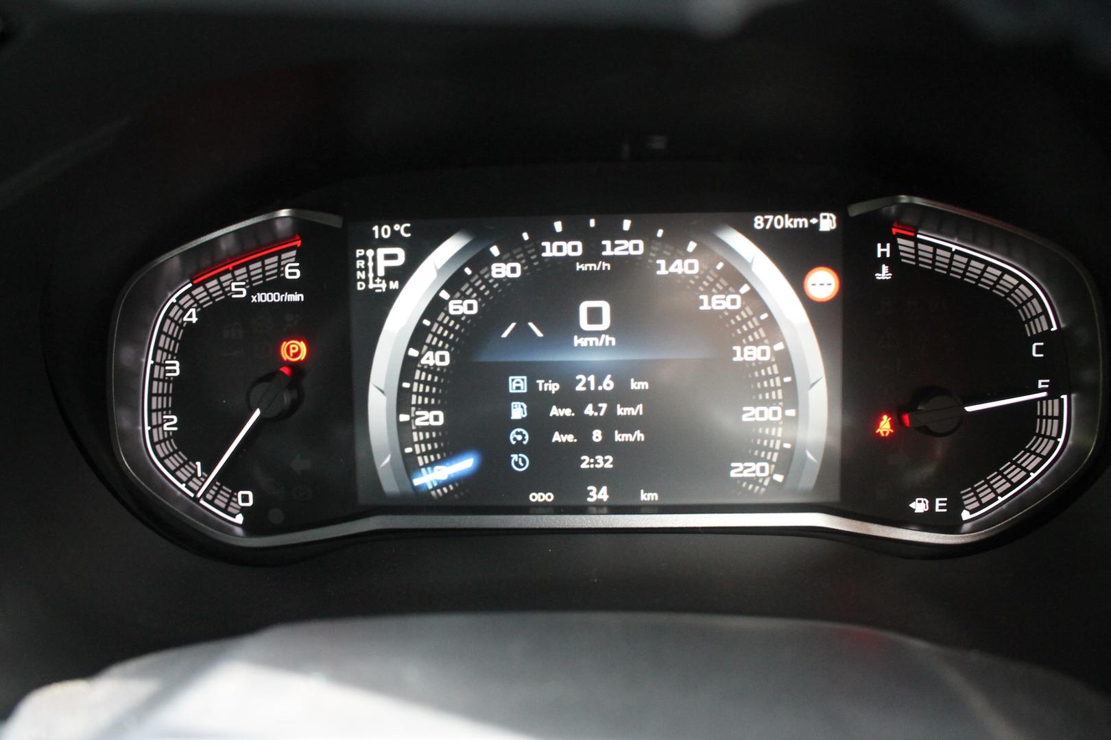 2025 Isuzu D-MAX BLADE — photo 8