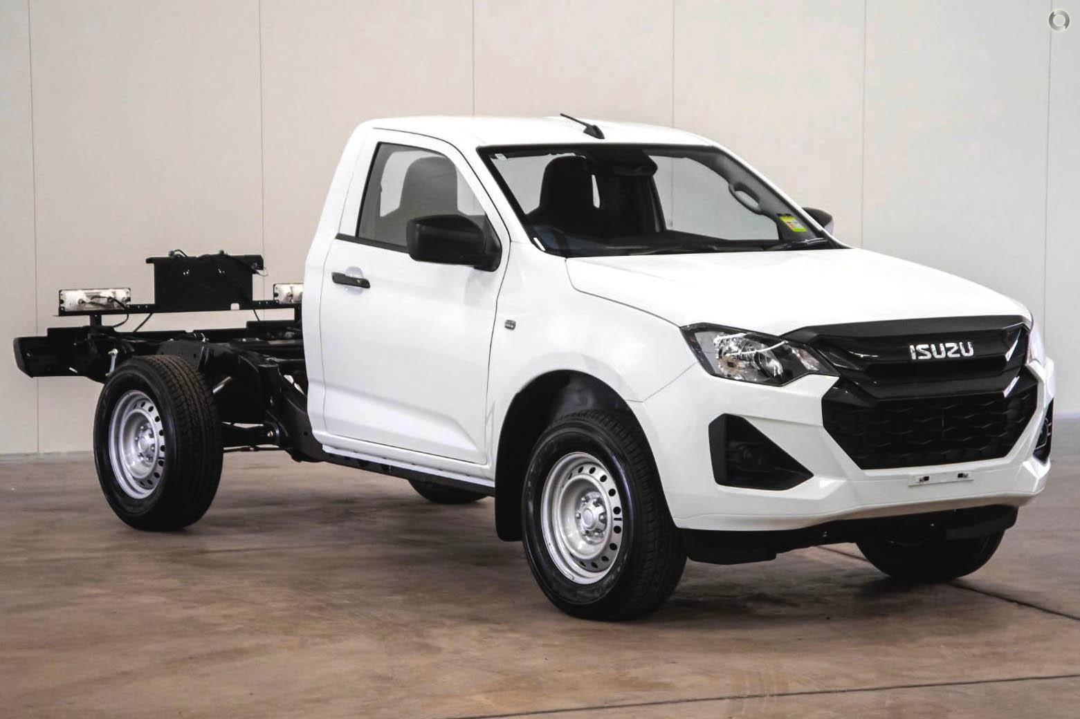 2026 Isuzu D-MAX SX — photo 5