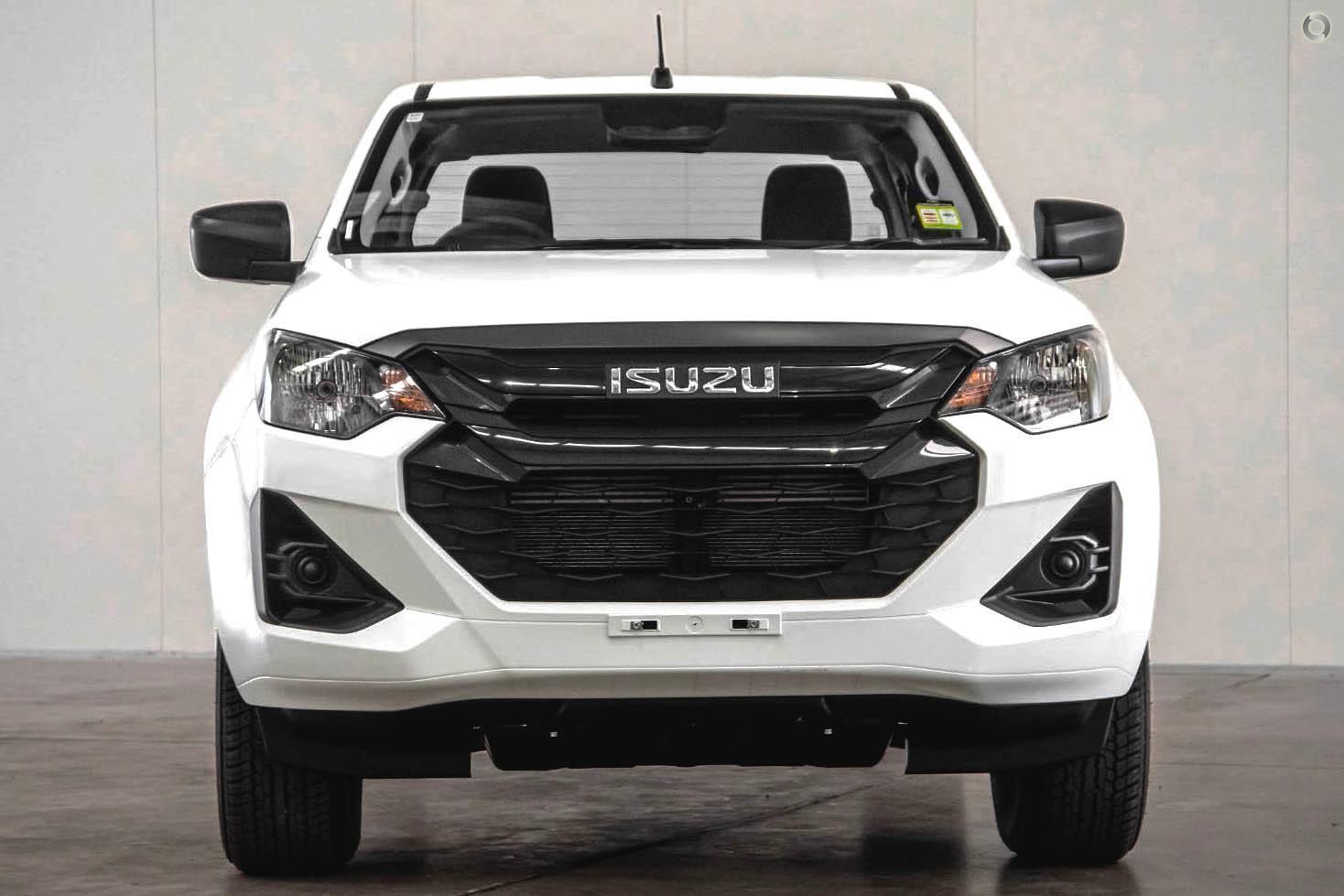 2025 Isuzu D-MAX SX — photo 2