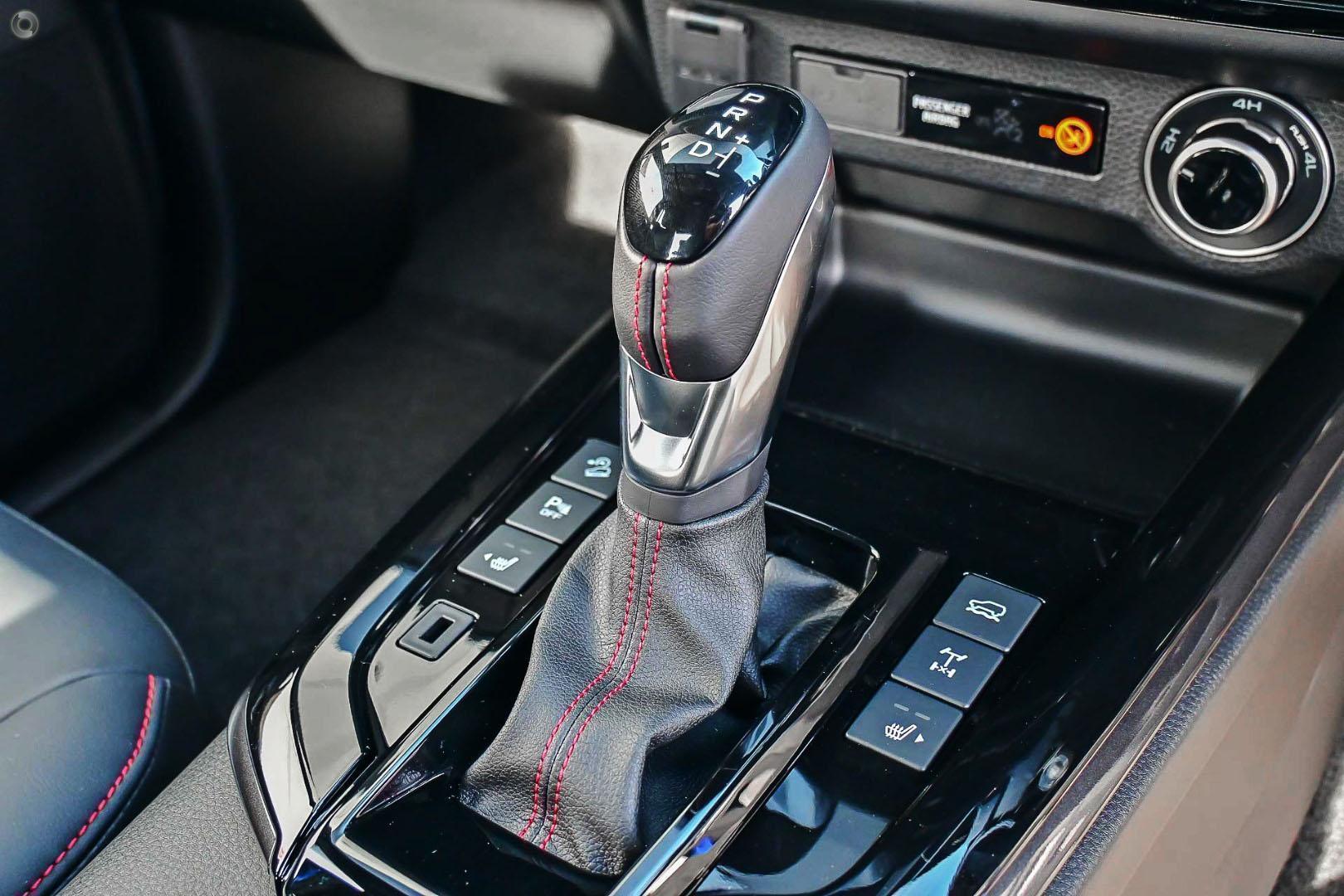 2025 Isuzu D-MAX XTERRAIN — photo 13