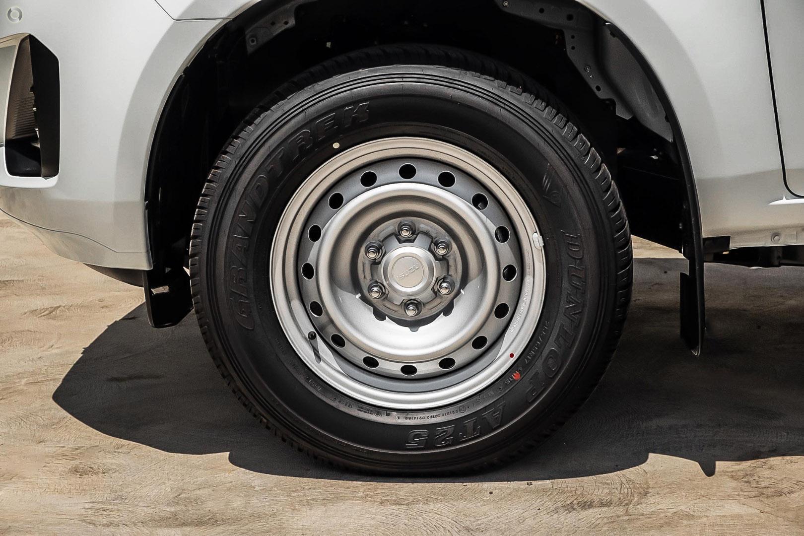 2025 Isuzu D-MAX SX High Ride — photo 10