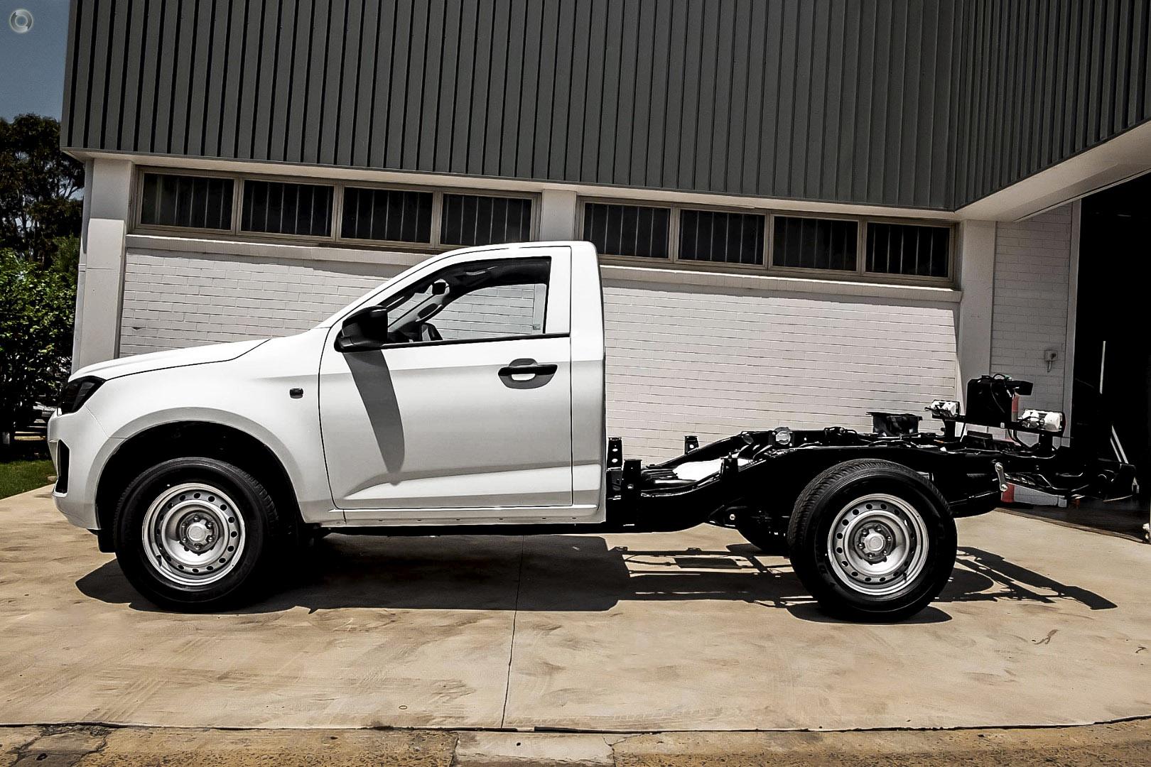 2025 Isuzu D-MAX SX High Ride — photo 5