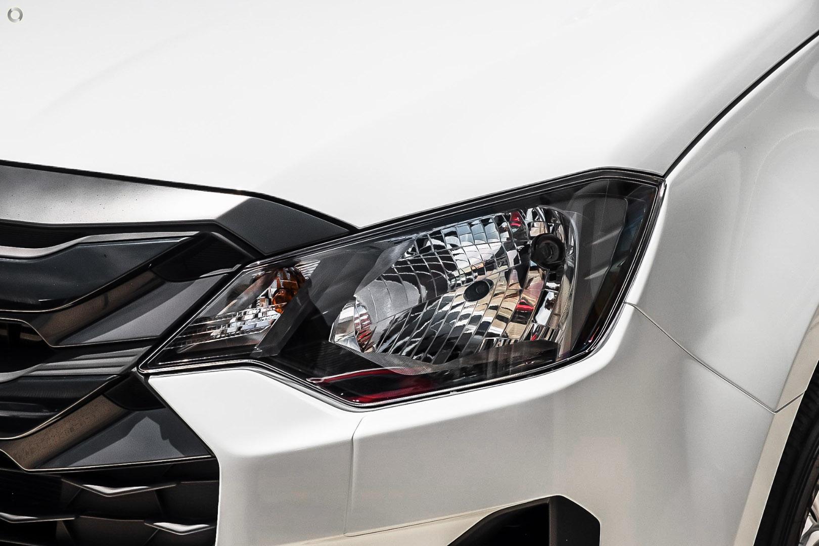 2025 Isuzu D-MAX SX High Ride — photo 6