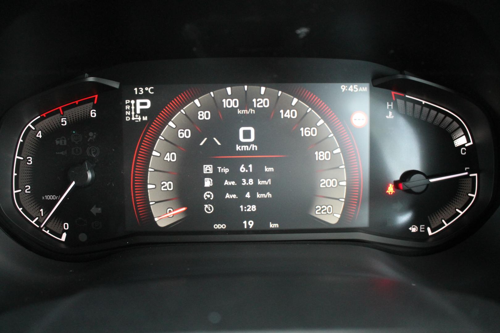 2026 Isuzu MU-X XTERRAIN — photo 8