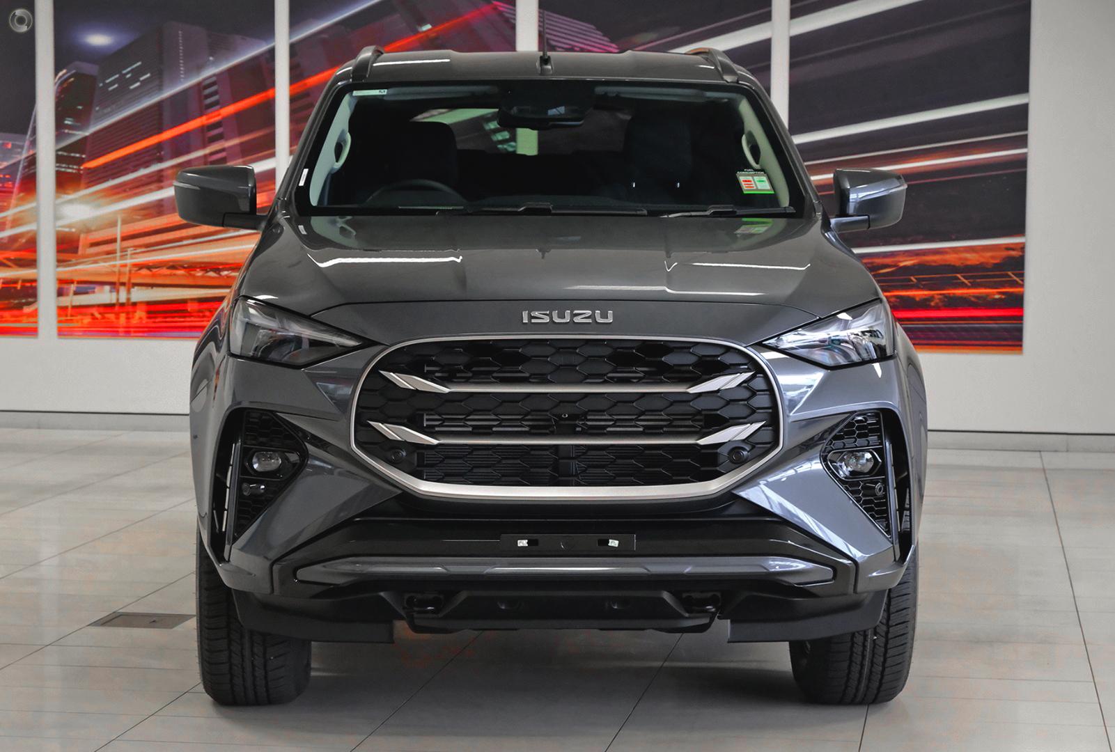 2025 Isuzu MU-X LSU — photo 2